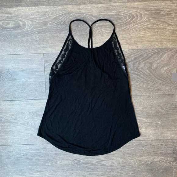 Aritzia Wilfred Cami Tank Top Paisley Lace Trim Criss Cross Back black size XS - Picture 6 of 13
